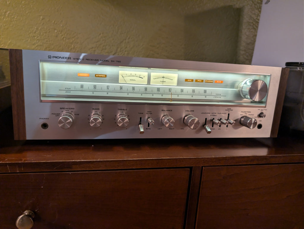 Pioneer SX-750 with Custom Case