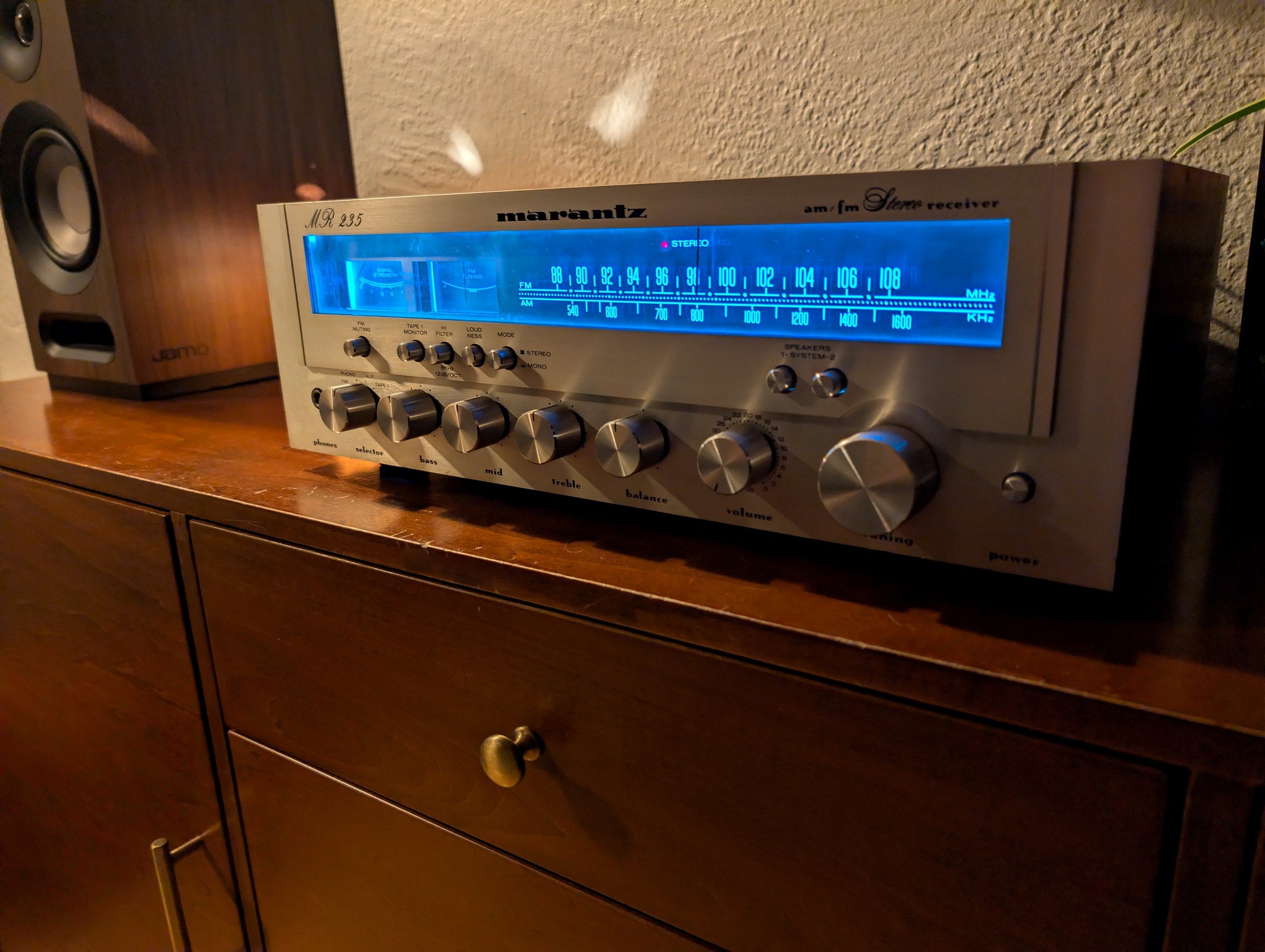 Marantz MR 235