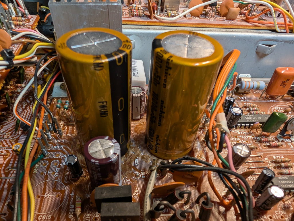 Marantz MR 235