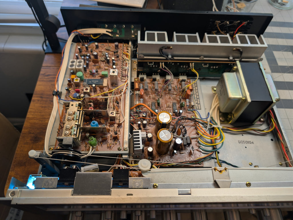 Marantz MR 235